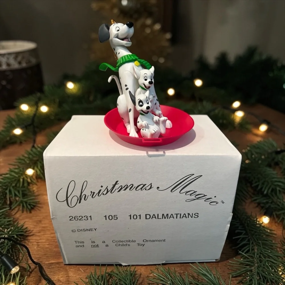 Disney Christmas Magic‎ 101 Dalmatians Ornament Sleigh Boxed